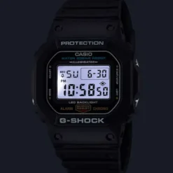 Casio Armbanduhren-G-Shock - DW-5600UE-1ER