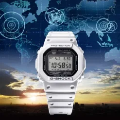 Casio 200 m)-G-Shock - GW-5000HS-7ER