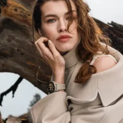 Garmin Lederarmband-Fenix 8 Amoled Sapphire Soft Gold (43 mm) - 010-02903-40