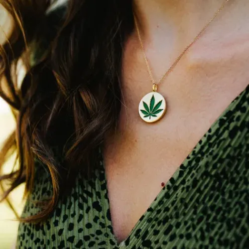 Julie Julsen Halsketten-Halskette Vergoldet Hanfblatt - JJNE0823.3.P