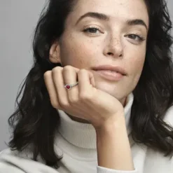 Pandora (Kette mit) Herz-Ausgeprägtes Rotes Herz Ring - 198421C02