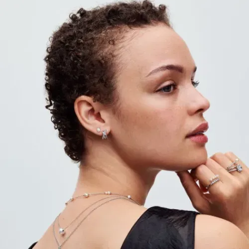 Pandora Ohrringe-Behandelte 4,5 mm Süsswasserzuchtperle Ohrstecker - 293168C01