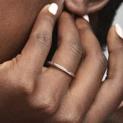 Pandora Ringe-Einfacher Funkelnder Band Ring - 190945CZ