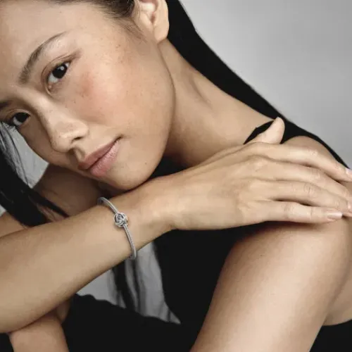 Pandora (Kette mit) Herz-Familie Für Immer Verschlungenes Herz Charm - 791507C00