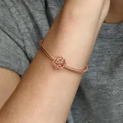 Pandora (Kette mit) Herz-Herzstrudel Charm - 780964