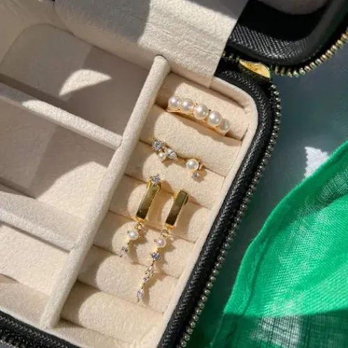 Sif Jakobs Ohrringe-Adria Tre Piccolo Ohrringe - SJ-E12224-PCZ-YG