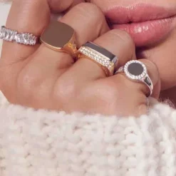 Sif Jakobs Ringe-Follina Pianura Quadrato Piccolo Ring - SJ-R1071-CZ-YG