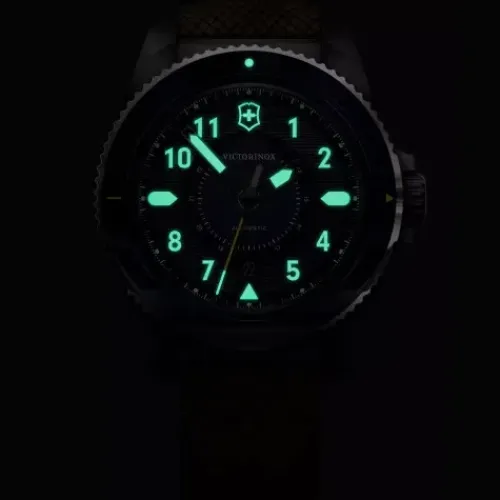 Victorinox Lederarmband-Journey 1884 Auto - 241980.1